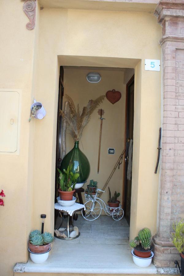 La Torre Di Caprera Apartment Сиена Екстериор снимка