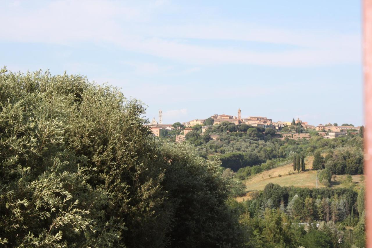 La Torre Di Caprera Apartment Сиена Екстериор снимка