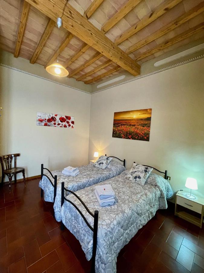 La Torre Di Caprera Apartment Сиена Екстериор снимка
