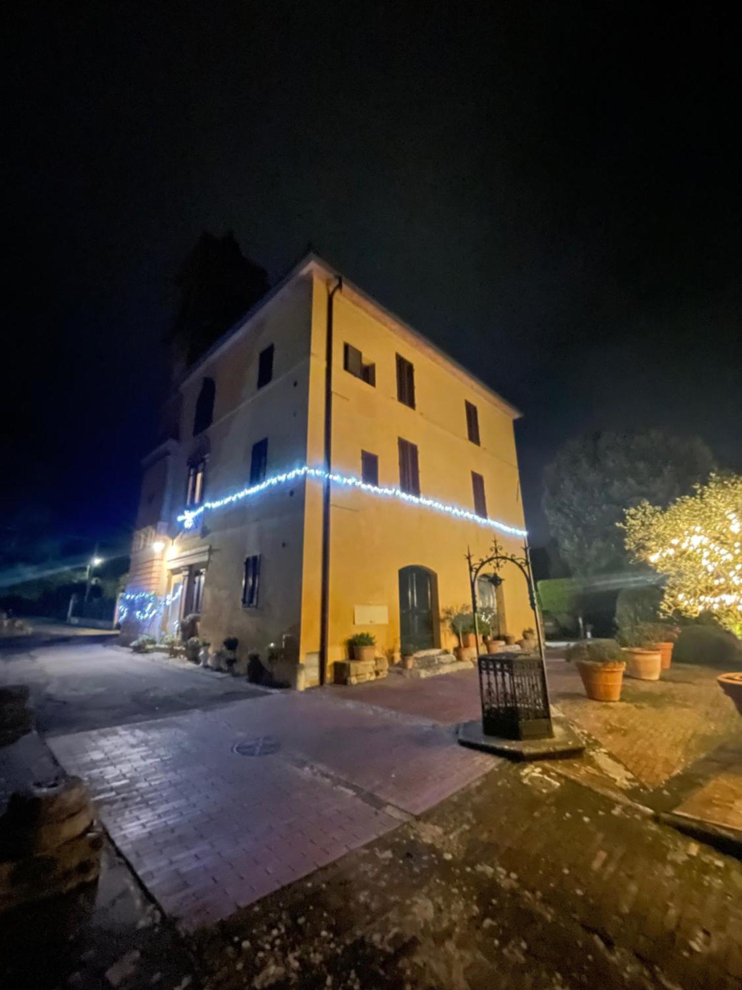 La Torre Di Caprera Apartment Сиена Екстериор снимка