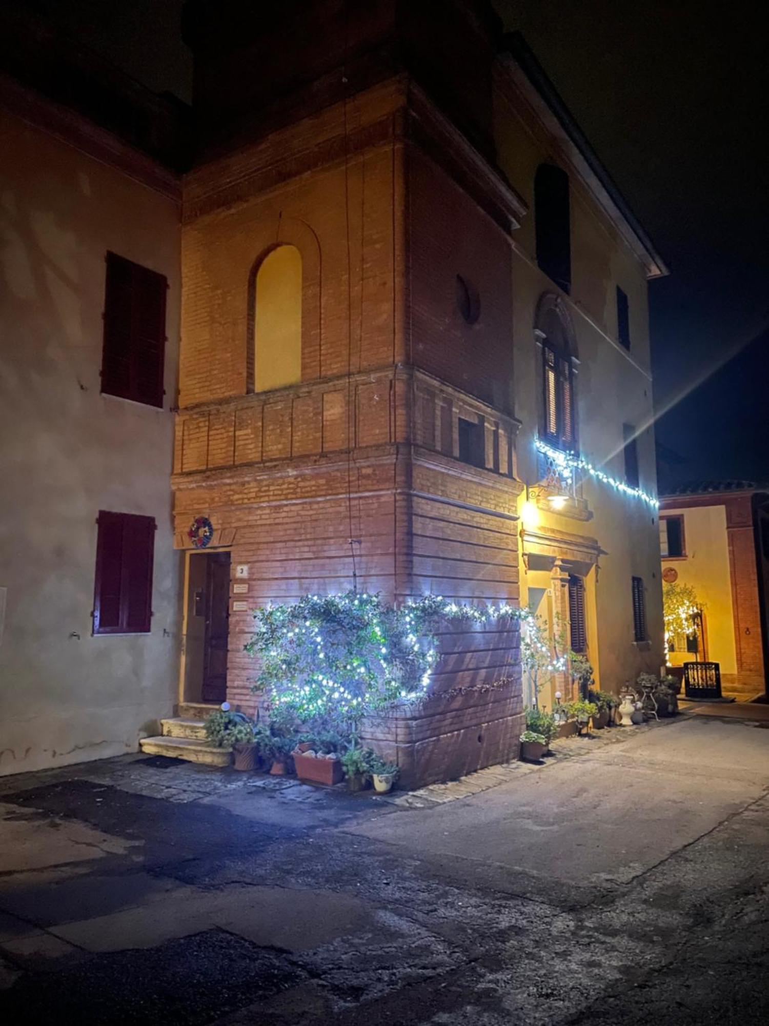 La Torre Di Caprera Apartment Сиена Екстериор снимка